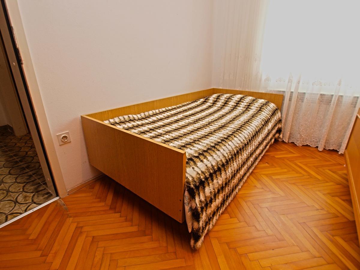 Rooms Milan 1370 Rovigno Esterno foto