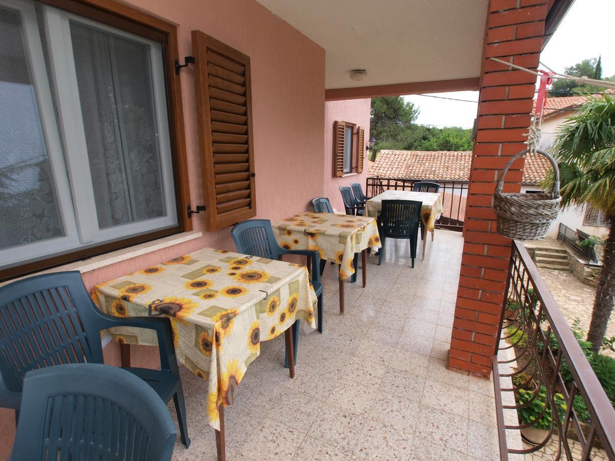 Rooms Milan 1370 Rovigno Esterno foto